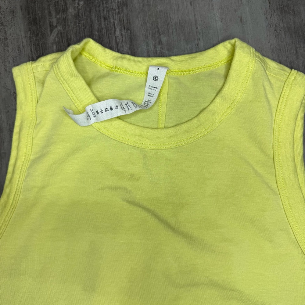 Lululemon Train to Be Tank Top Size 4 - Picture 3 of 4